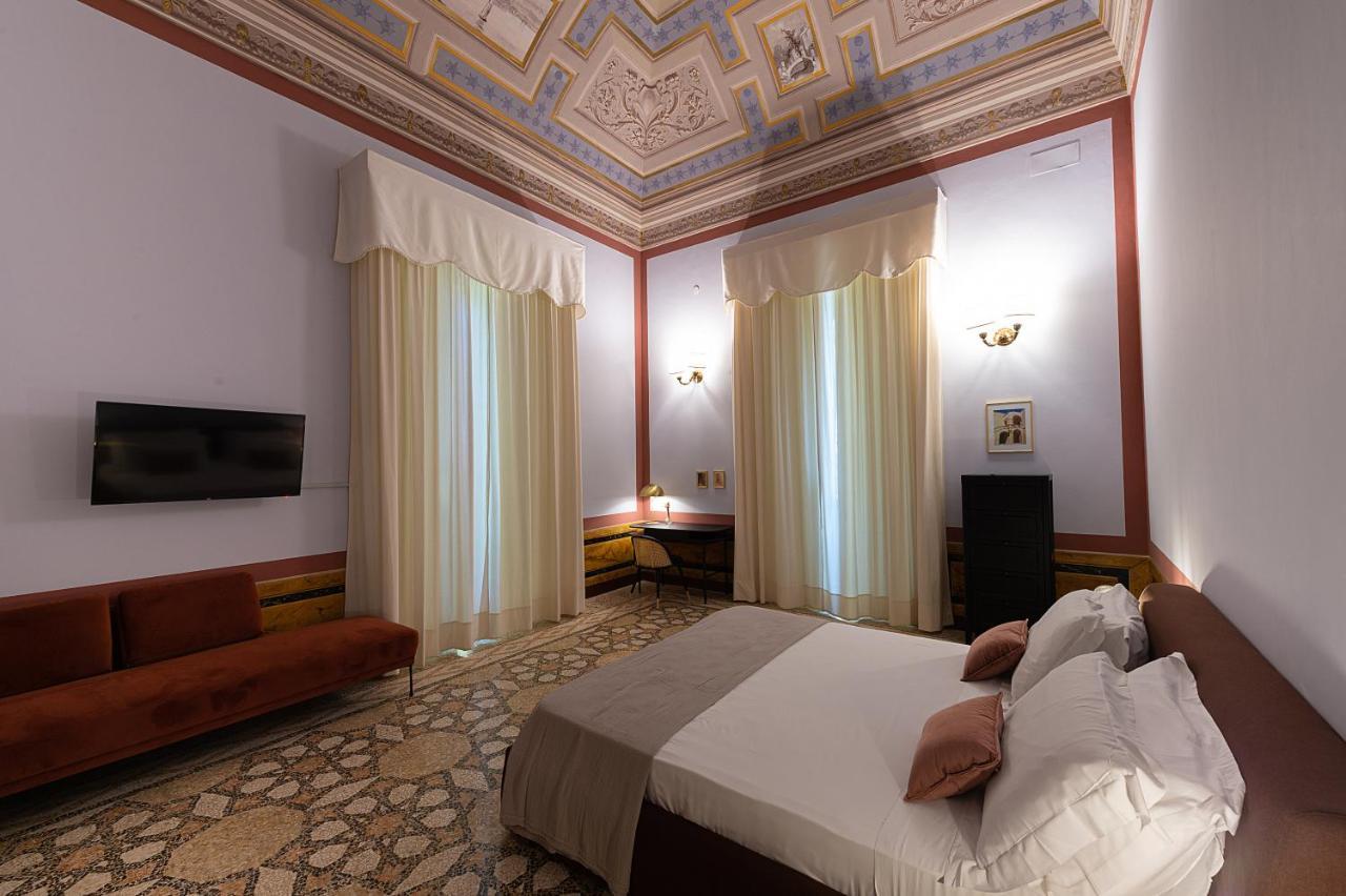 Bed and Breakfast Palazzo Francesco Grassi Aradeo Zewnętrze zdjęcie
