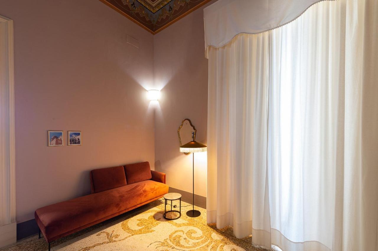 Bed and Breakfast Palazzo Francesco Grassi Aradeo Zewnętrze zdjęcie