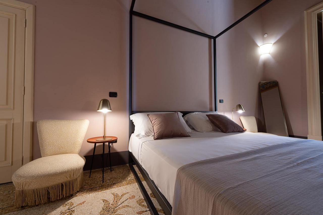 Bed and Breakfast Palazzo Francesco Grassi Aradeo Zewnętrze zdjęcie