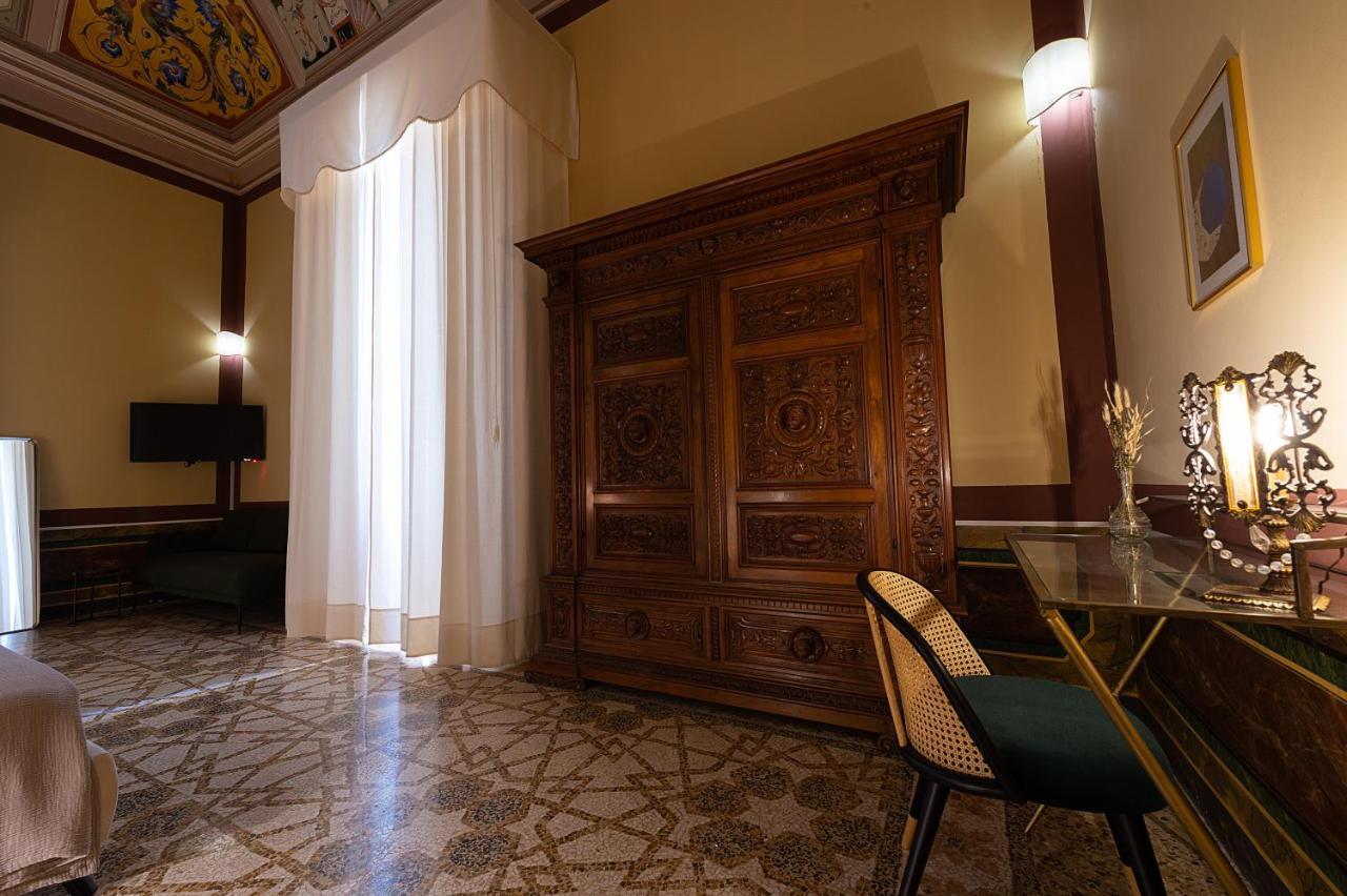 Bed and Breakfast Palazzo Francesco Grassi Aradeo Zewnętrze zdjęcie